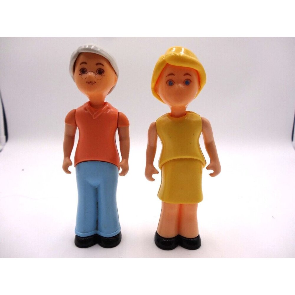 Little Tikes Dollhouse Girl Daughter Sister Mom Yellow Hair Gray Hair Grandpa Da